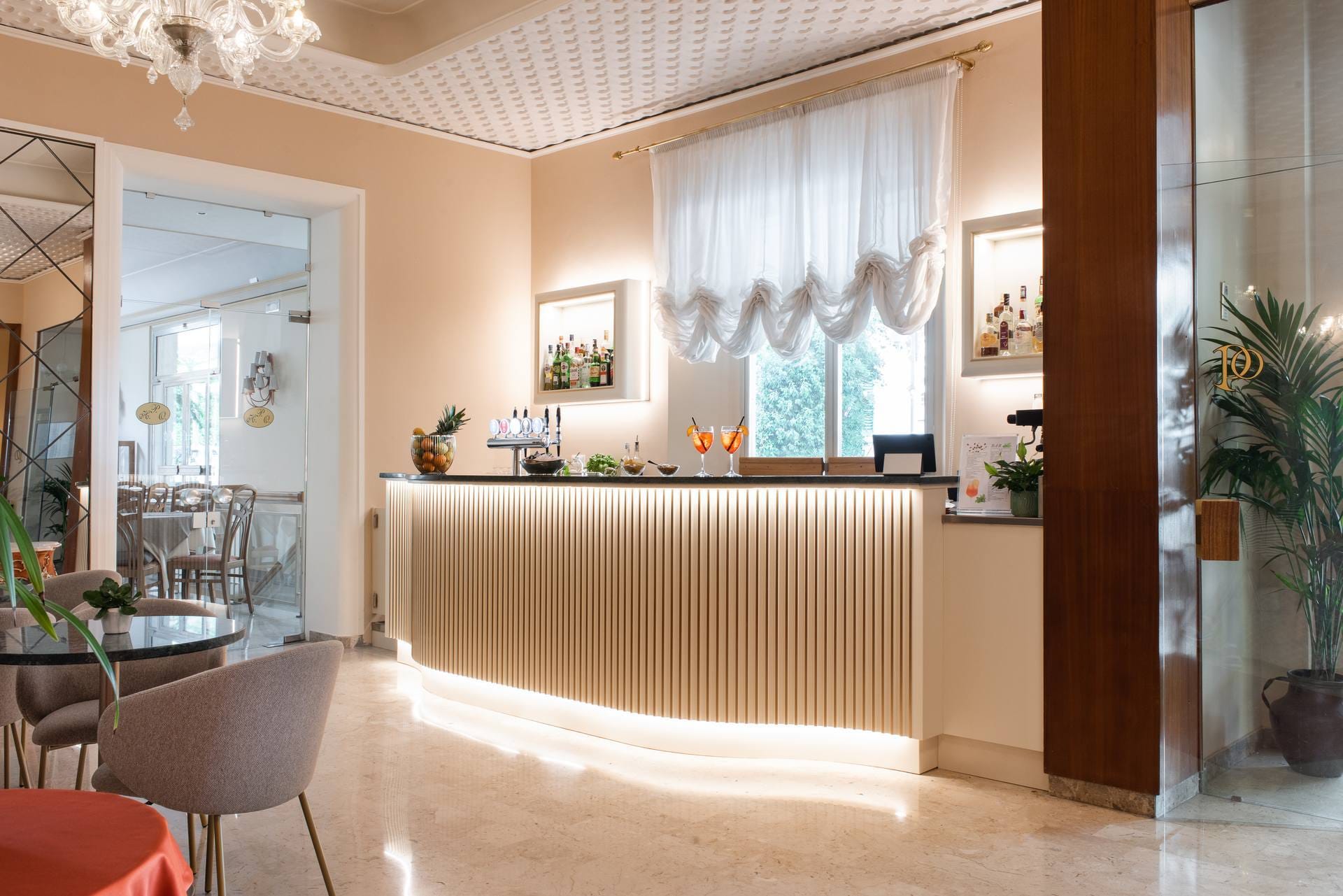 Parma E Oriente Montecatini Bar 03