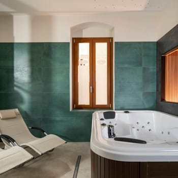 Spa Aqua Mistica Parma E Oriente Montecatini 08