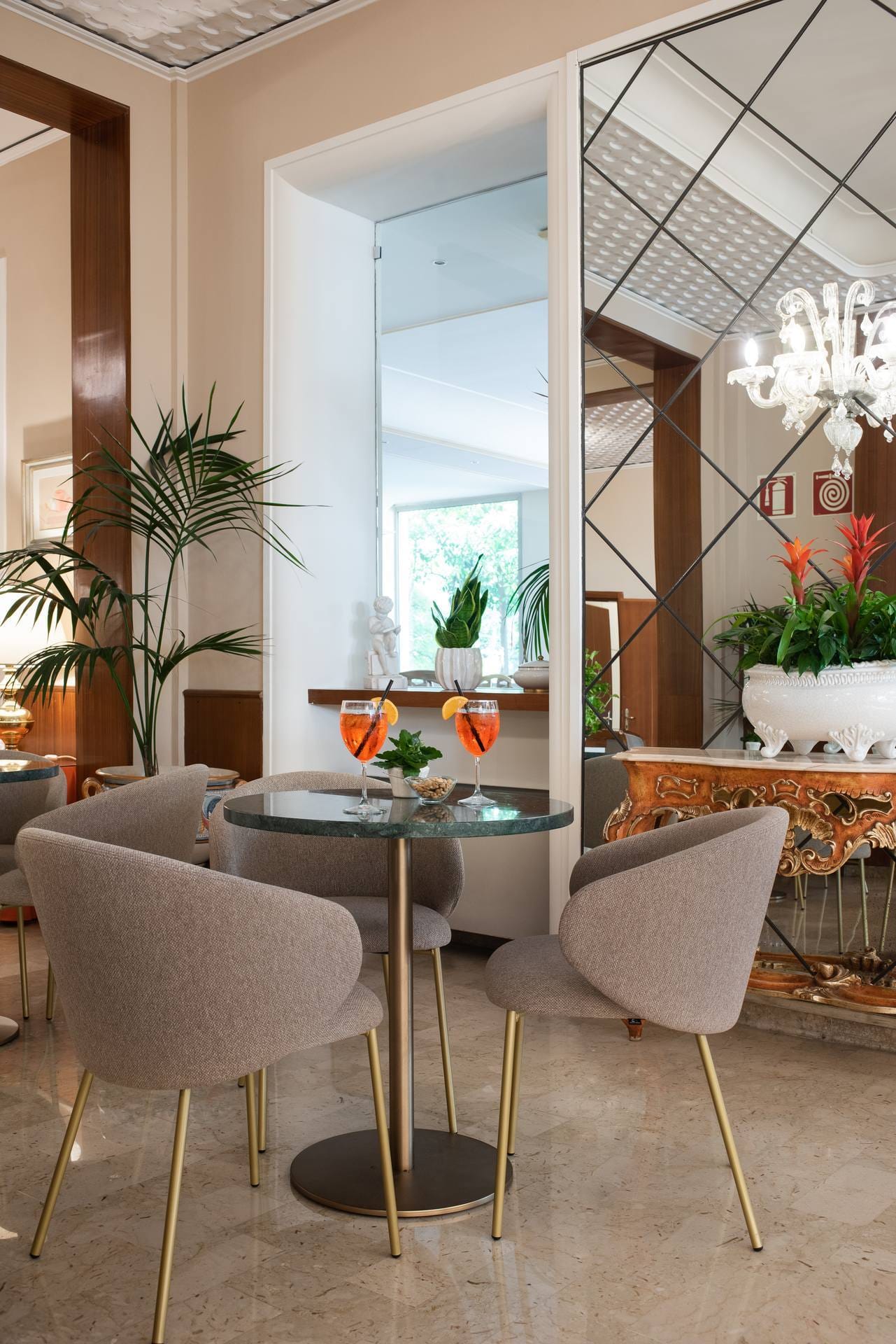 Parma E Oriente Montecatini Bar 06